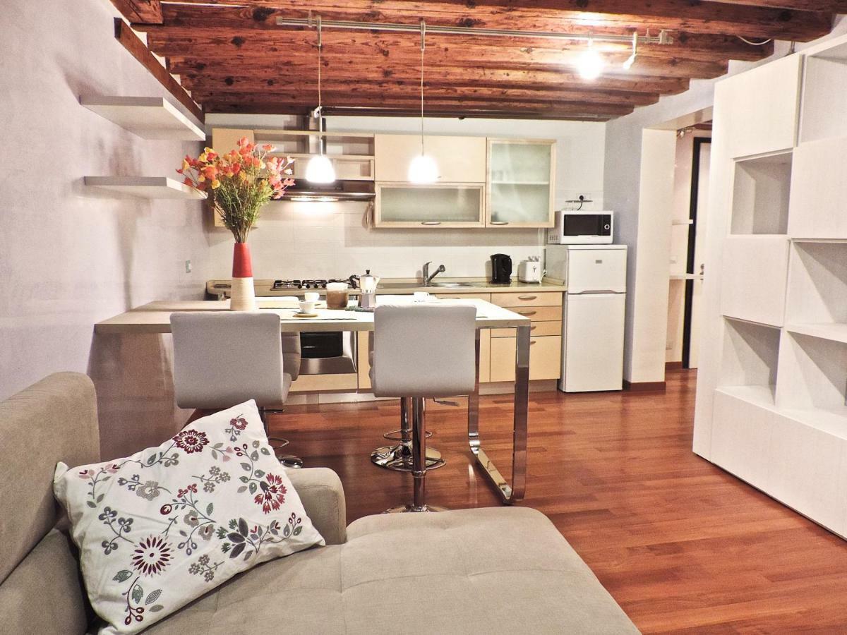 Sant'aponal - Wi Fi Apartamento